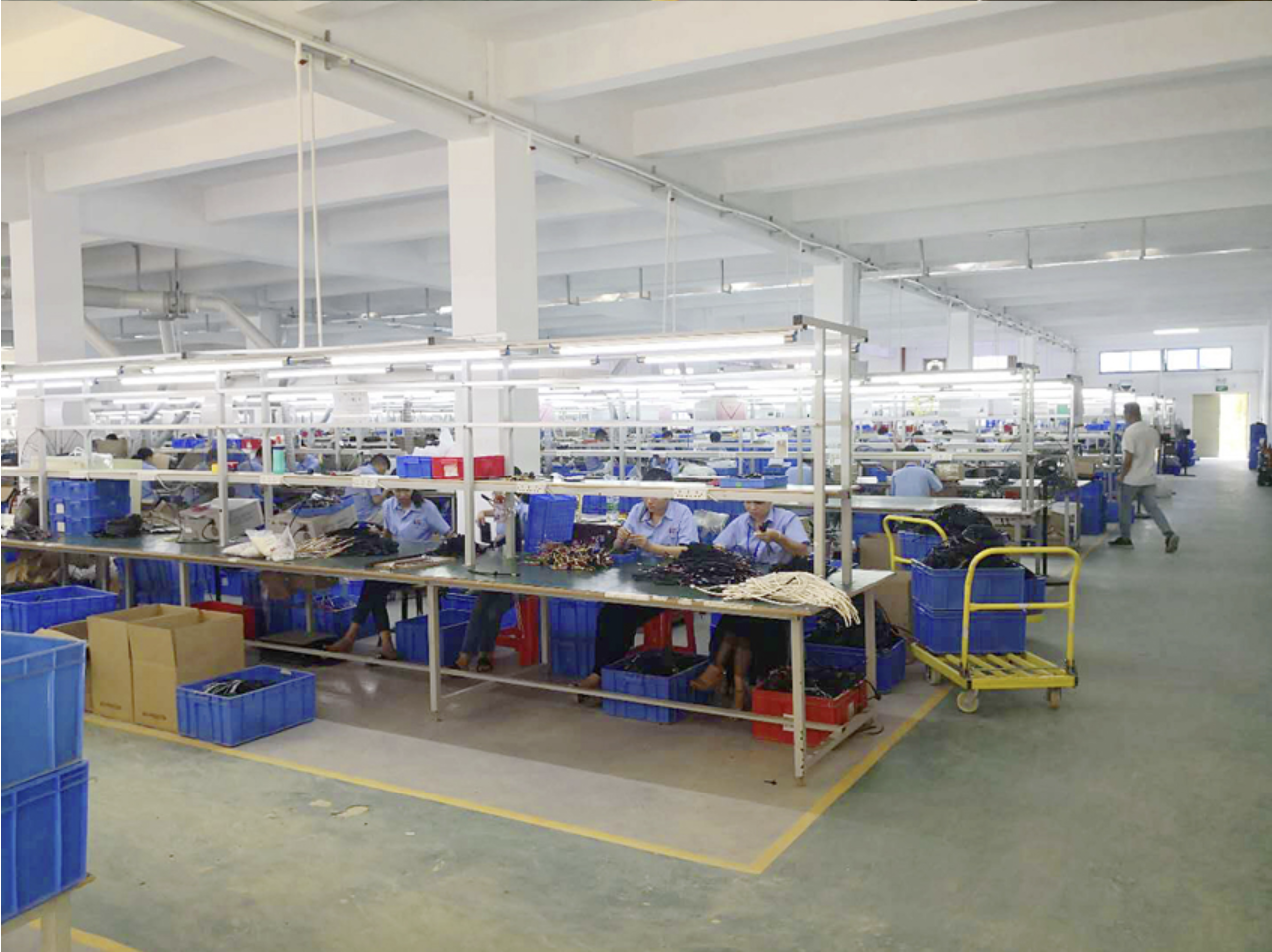 利路通连接器 装配与灌胶生产线